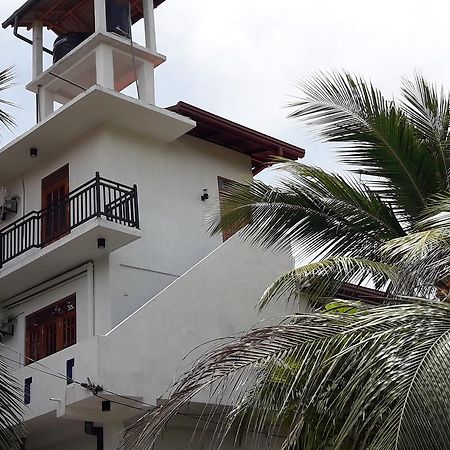 Sanjula Apartments ฮิกคาดูวา ภายนอก รูปภาพ