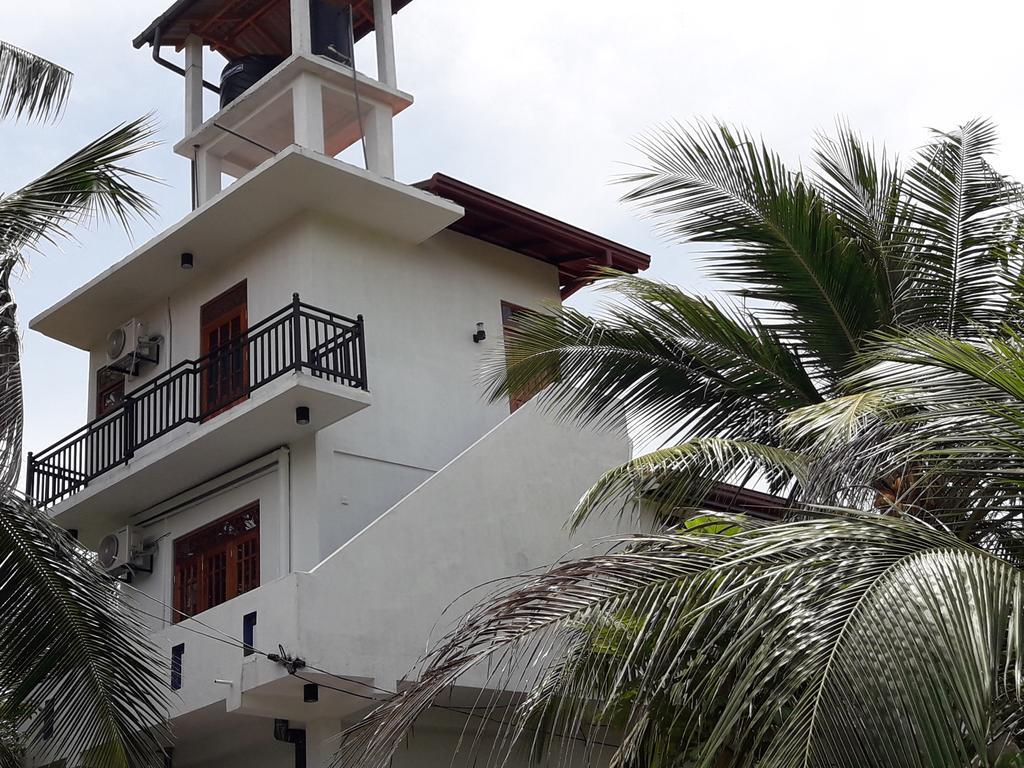 Sanjula Apartments ฮิกคาดูวา ภายนอก รูปภาพ
