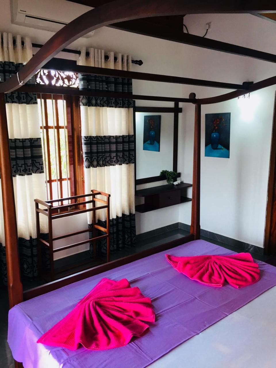 Sanjula Apartments ฮิกคาดูวา ภายนอก รูปภาพ