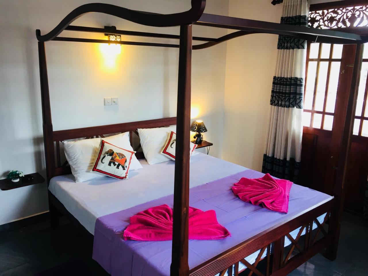 Sanjula Apartments ฮิกคาดูวา ภายนอก รูปภาพ