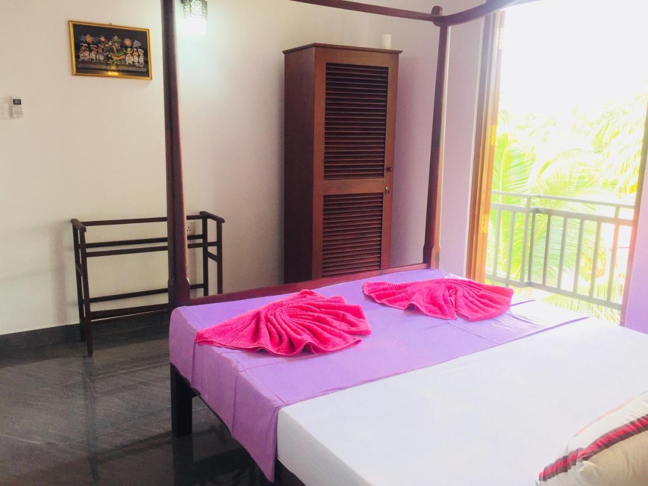 Sanjula Apartments ฮิกคาดูวา ภายนอก รูปภาพ