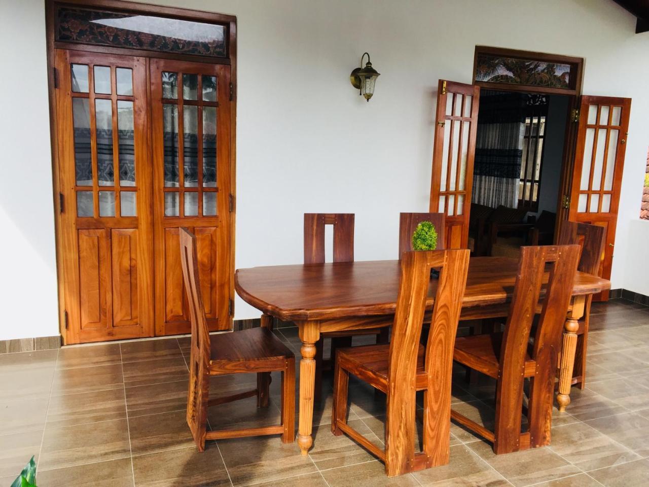 Sanjula Apartments ฮิกคาดูวา ภายนอก รูปภาพ