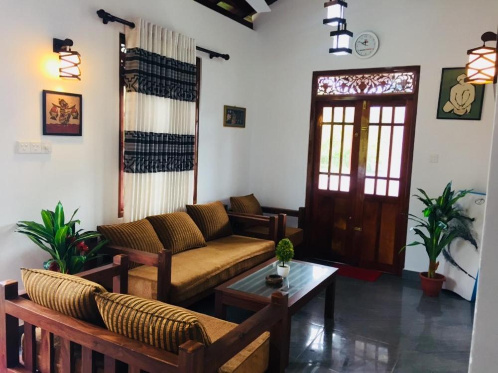 Sanjula Apartments ฮิกคาดูวา ภายนอก รูปภาพ